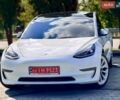 Білий Тесла Модель 3, об'ємом двигуна 0 л та пробігом 208 тис. км за 17800 $, фото 1 на Automoto.ua
