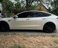 Білий Тесла Модель 3, об'ємом двигуна 0 л та пробігом 74 тис. км за 22900 $, фото 2 на Automoto.ua