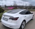 Білий Тесла Модель 3, об'ємом двигуна 0 л та пробігом 31 тис. км за 16800 $, фото 2 на Automoto.ua