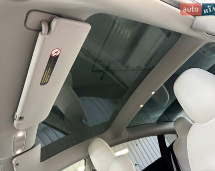 Белый Тесла Модель 3, объемом двигателя 0 л и пробегом 34 тыс. км за 24900 $, фото 16 на Automoto.ua