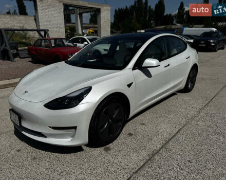 Белый Тесла Модель 3, объемом двигателя 0 л и пробегом 8 тыс. км за 21500 $, фото 2 на Automoto.ua