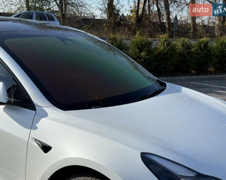 Білий Тесла Модель 3, об'ємом двигуна 0 л та пробігом 32 тис. км за 24000 $, фото 4 на Automoto.ua