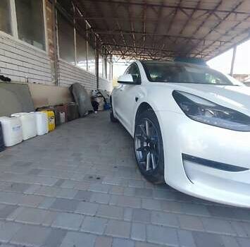 Білий Тесла Модель 3, об'ємом двигуна 0 л та пробігом 8 тис. км за 22500 $, фото 8 на Automoto.ua