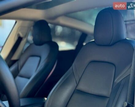 Белый Тесла Модель 3, объемом двигателя 0 л и пробегом 35 тыс. км за 27999 $, фото 13 на Automoto.ua