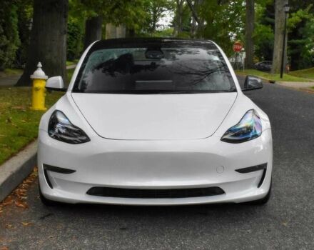 Белый Тесла Модель 3, объемом двигателя 0 л и пробегом 30 тыс. км за 13800 $, фото 1 на Automoto.ua