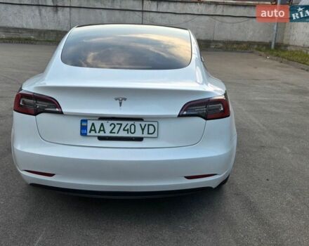 Белый Тесла Модель 3, объемом двигателя 0 л и пробегом 108 тыс. км за 18800 $, фото 8 на Automoto.ua