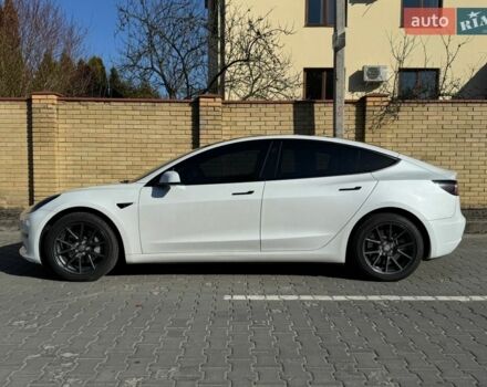 Білий Тесла Модель 3, об'ємом двигуна 0 л та пробігом 55 тис. км за 21000 $, фото 9 на Automoto.ua