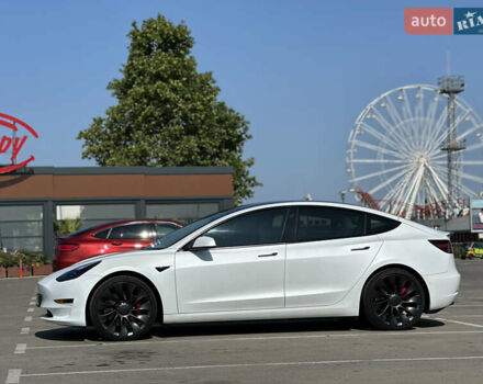 Білий Тесла Модель 3, об'ємом двигуна 0 л та пробігом 22 тис. км за 29006 $, фото 2 на Automoto.ua