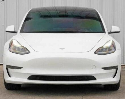 Білий Тесла Модель 3, об'ємом двигуна 0 л та пробігом 10 тис. км за 11000 $, фото 1 на Automoto.ua