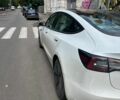 Білий Тесла Модель 3, об'ємом двигуна 0 л та пробігом 47 тис. км за 18500 $, фото 7 на Automoto.ua