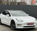 Білий Тесла Модель 3, об'ємом двигуна 0 л та пробігом 70 тис. км за 19999 $, фото 5 на Automoto.ua
