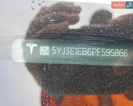 Білий Тесла Модель 3, об'ємом двигуна 0 л та пробігом 59 тис. км за 7500 $, фото 11 на Automoto.ua