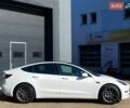 Белый Тесла Модель 3, объемом двигателя 0 л и пробегом 33 тыс. км за 22000 $, фото 10 на Automoto.ua