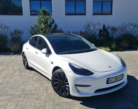 Тесла Модель 3 2023 в Луцке на Automoto.ua Белый Тесла Модель 3, объемом двигателя 0 л и пробегом 25 тыс. км за 36000 $, фото 1 на Automoto.ua