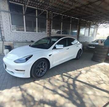 Білий Тесла Модель 3, об'ємом двигуна 0 л та пробігом 8 тис. км за 22500 $, фото 6 на Automoto.ua