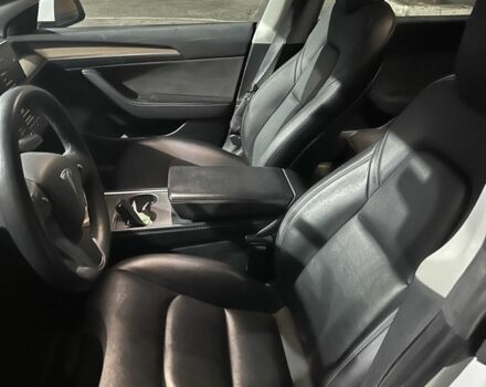 Білий Тесла Модель 3, об'ємом двигуна 0 л та пробігом 55 тис. км за 16900 $, фото 2 на Automoto.ua