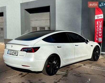 Белый Тесла Модель 3, объемом двигателя 0 л и пробегом 35 тыс. км за 27999 $, фото 10 на Automoto.ua