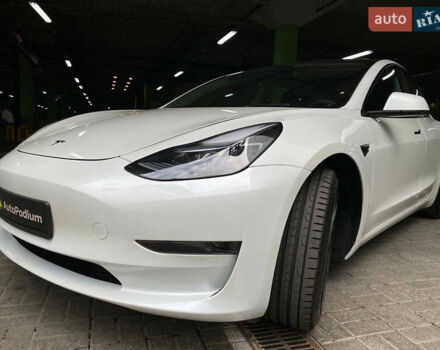 Белый Тесла Модель 3, объемом двигателя 0 л и пробегом 5 тыс. км за 23900 $, фото 32 на Automoto.ua