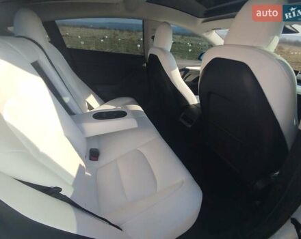 Белый Тесла Модель 3, объемом двигателя 0 л и пробегом 34 тыс. км за 18800 $, фото 2 на Automoto.ua