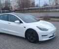 Белый Тесла Модель 3, объемом двигателя 0 л и пробегом 10 тыс. км за 21600 $, фото 1 на Automoto.ua