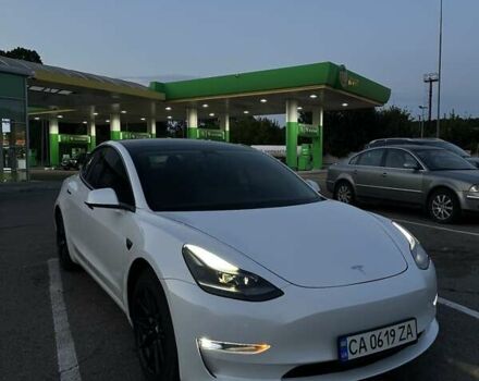 Білий Тесла Модель 3, об'ємом двигуна 0 л та пробігом 18 тис. км за 24700 $, фото 7 на Automoto.ua