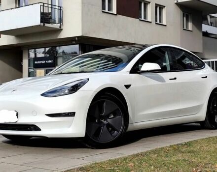 Белый Тесла Модель 3, объемом двигателя 0 л и пробегом 95 тыс. км за 13500 $, фото 1 на Automoto.ua