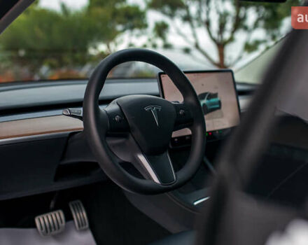 Белый Тесла Модель 3, объемом двигателя 0 л и пробегом 5 тыс. км за 27500 $, фото 51 на Automoto.ua