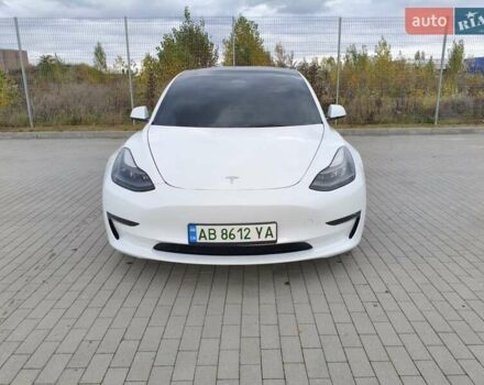 Белый Тесла Модель 3, объемом двигателя 0 л и пробегом 46 тыс. км за 24300 $, фото 5 на Automoto.ua