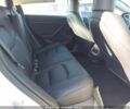 Білий Тесла Модель 3, об'ємом двигуна 0 л та пробігом 33 тис. км за 14750 $, фото 11 на Automoto.ua