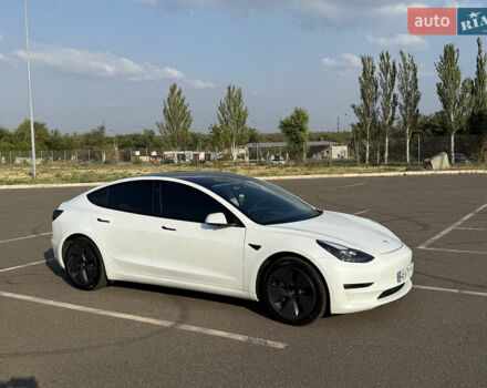 Белый Тесла Модель 3, объемом двигателя 0 л и пробегом 34 тыс. км за 25000 $, фото 1 на Automoto.ua