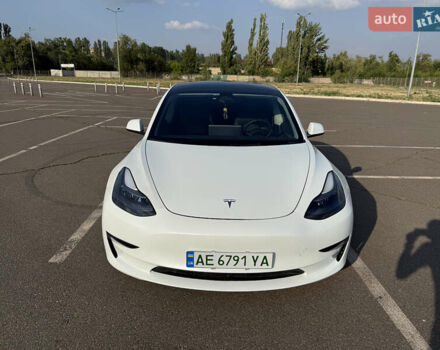 Белый Тесла Модель 3, объемом двигателя 0 л и пробегом 34 тыс. км за 25000 $, фото 6 на Automoto.ua
