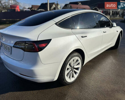 Белый Тесла Модель 3, объемом двигателя 0 л и пробегом 34 тыс. км за 24900 $, фото 23 на Automoto.ua