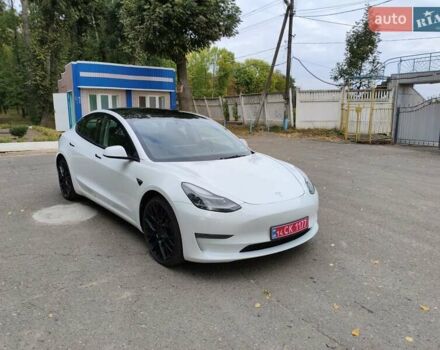 Белый Тесла Модель 3, объемом двигателя 0 л и пробегом 45 тыс. км за 24300 $, фото 11 на Automoto.ua