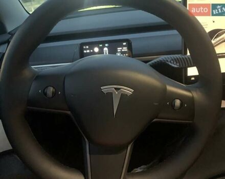 Білий Тесла Модель 3, об'ємом двигуна 0 л та пробігом 72 тис. км за 23500 $, фото 9 на Automoto.ua