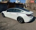 Белый Тесла Модель 3, объемом двигателя 0 л и пробегом 93 тыс. км за 18900 $, фото 10 на Automoto.ua