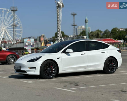 Білий Тесла Модель 3, об'ємом двигуна 0 л та пробігом 22 тис. км за 29006 $, фото 1 на Automoto.ua