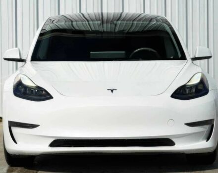Білий Тесла Модель 3, об'ємом двигуна 0 л та пробігом 20 тис. км за 9600 $, фото 1 на Automoto.ua