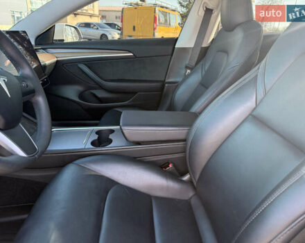 Білий Тесла Модель 3, об'ємом двигуна 0 л та пробігом 32 тис. км за 24000 $, фото 21 на Automoto.ua