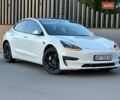 Белый Тесла Модель 3, объемом двигателя 0 л и пробегом 18 тыс. км за 22800 $, фото 3 на Automoto.ua