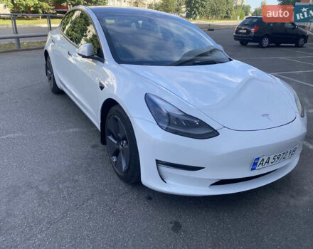 Белый Тесла Модель 3, объемом двигателя 0 л и пробегом 67 тыс. км за 22700 $, фото 1 на Automoto.ua