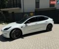 Білий Тесла Модель 3, об'ємом двигуна 0 л та пробігом 70 тис. км за 24999 $, фото 3 на Automoto.ua