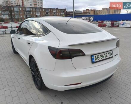Белый Тесла Модель 3, объемом двигателя 0 л и пробегом 46 тыс. км за 24300 $, фото 10 на Automoto.ua