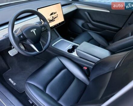 Білий Тесла Модель 3, об'ємом двигуна 0 л та пробігом 67 тис. км за 19999 $, фото 54 на Automoto.ua