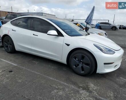 Білий Тесла Модель 3, об'ємом двигуна 0 л та пробігом 36 тис. км за 6500 $, фото 3 на Automoto.ua