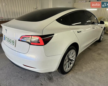 Белый Тесла Модель 3, объемом двигателя 0 л и пробегом 34 тыс. км за 24900 $, фото 3 на Automoto.ua