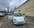 Білий Тесла Модель 3, об'ємом двигуна 0 л та пробігом 68 тис. км за 22200 $, фото 4 на Automoto.ua