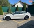 Білий Тесла Модель 3, об'ємом двигуна 0 л та пробігом 57 тис. км за 19499 $, фото 2 на Automoto.ua