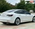 Білий Тесла Модель 3, об'ємом двигуна 0 л та пробігом 26 тис. км за 23499 $, фото 3 на Automoto.ua