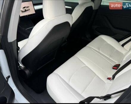 Белый Тесла Модель 3, объемом двигателя 0 л и пробегом 12 тыс. км за 21500 $, фото 10 на Automoto.ua