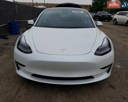 Білий Тесла Модель 3, об'ємом двигуна 0 л та пробігом 59 тис. км за 7500 $, фото 4 на Automoto.ua
